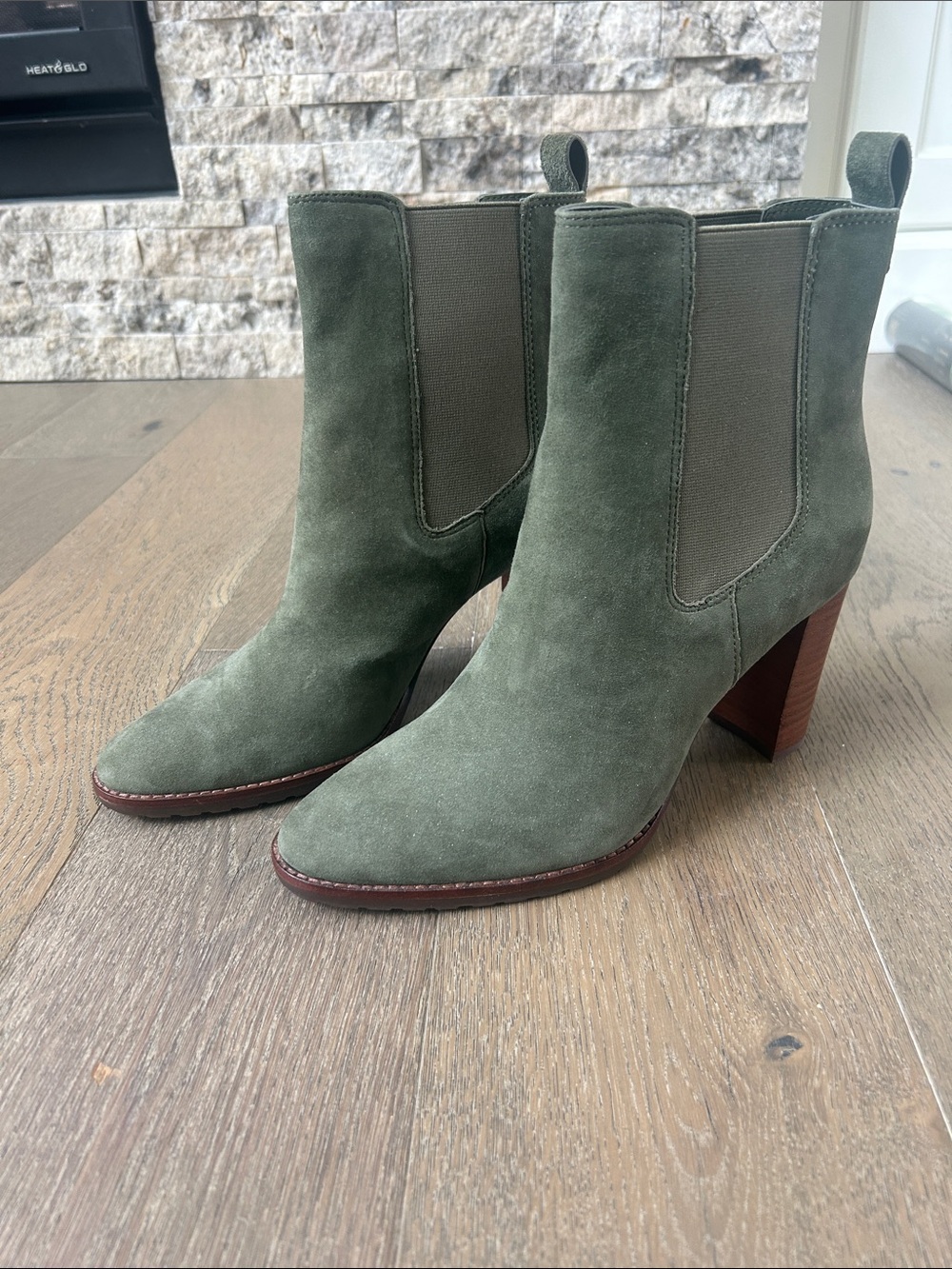 New Ralph Lauren Olive Suede Chelsea Block Heel Ankle Boots